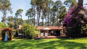 Casa Male Beautiful House in Avandaro with Garden